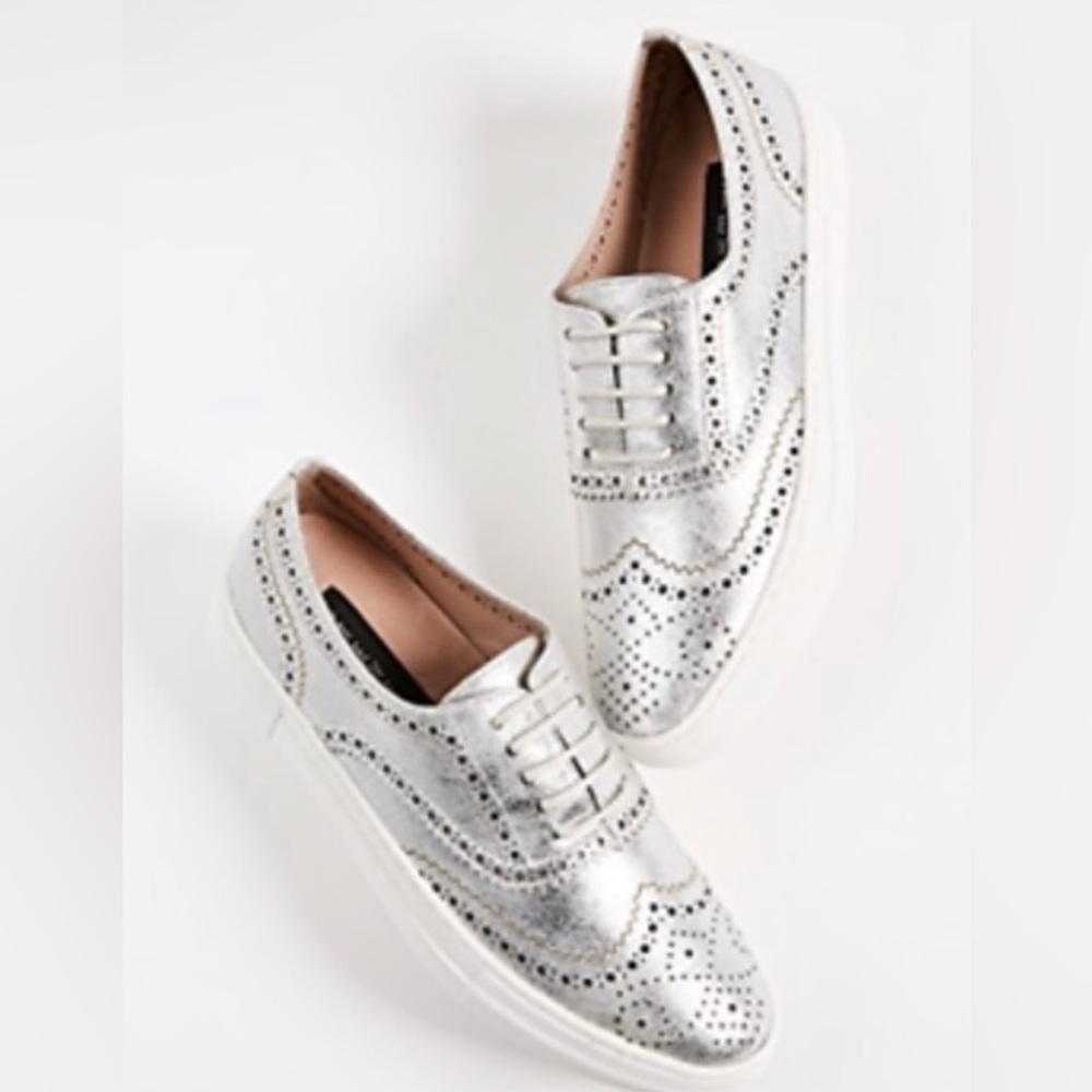 Steven by Steve Madden Allister Oxford silver metallic loafer lace up sneakers